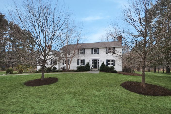22 Boulder HIll Front Elevation