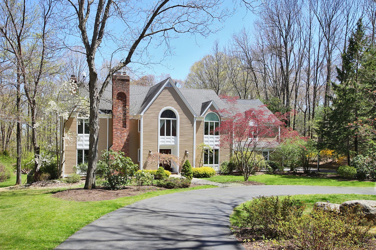 81 Silver Hill Road, Ridgefield Ridgefield CT Real Estate Guide