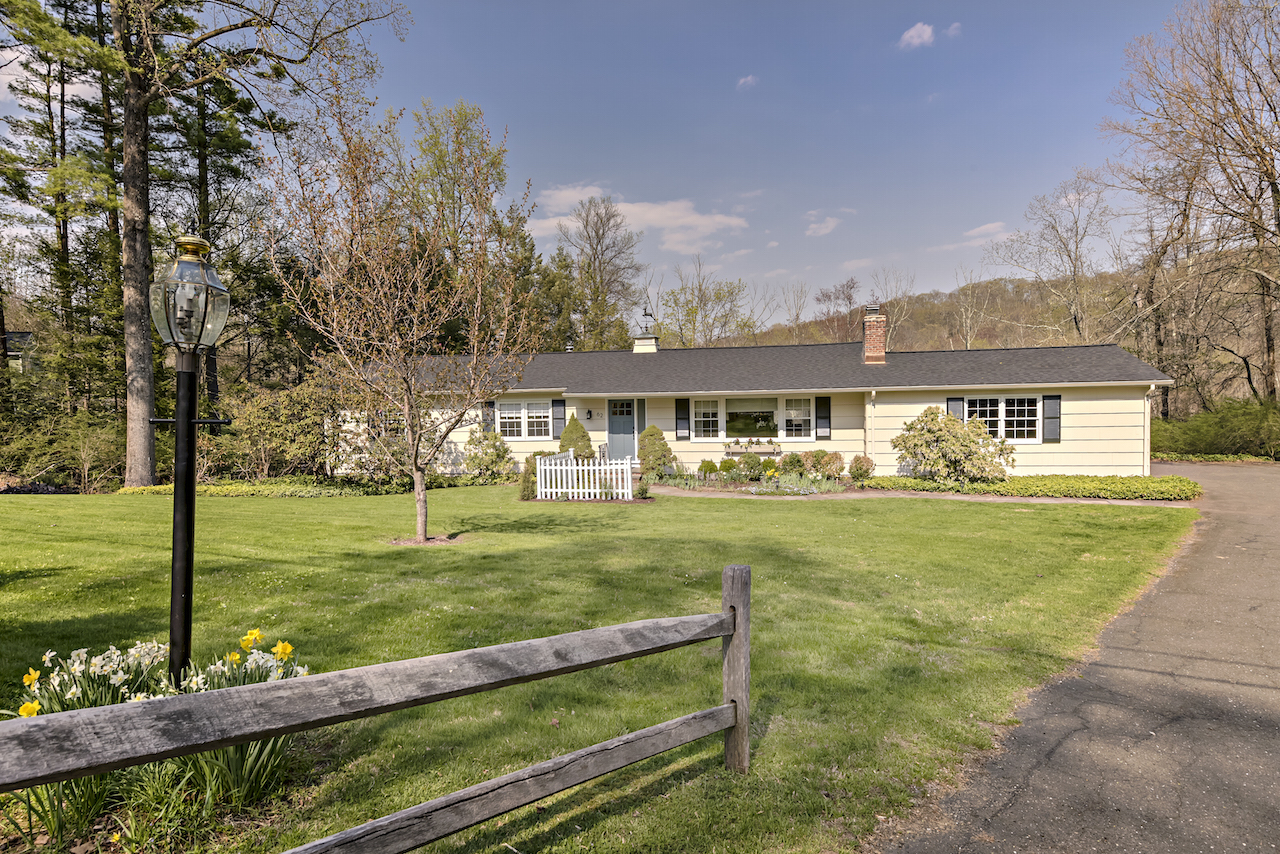 62 Limekiln Road, Ridgefield Karla Murtaugh Realtor in Ridgefield CT