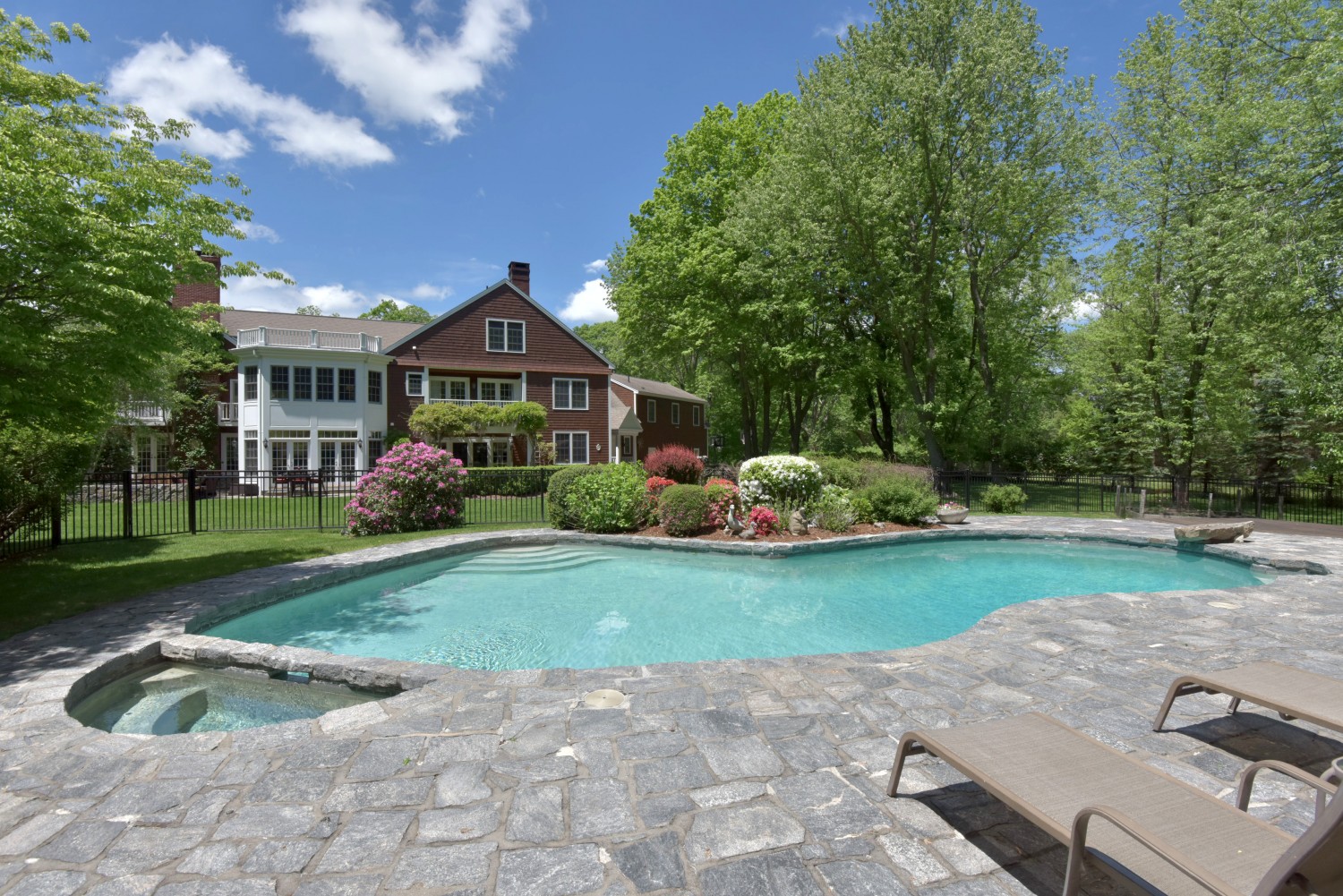 285 West Lane, Ridgefield Karla Murtaugh Realtor in Ridgefield CT
