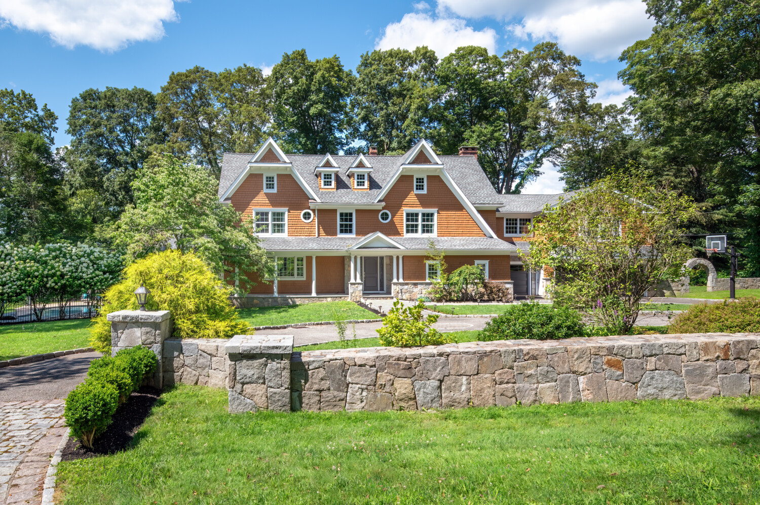 2 Christopher Road, Ridgefield Karla Murtaugh Realtor in Ridgefield CT